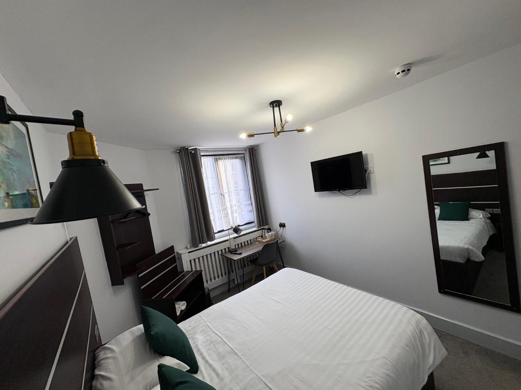 Best Western Ebbw Vale Zewnętrze zdjęcie